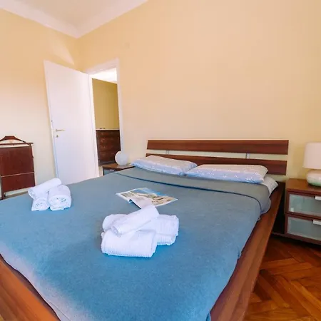 Elegant In The Center By Wonderful Italy * Sanremo