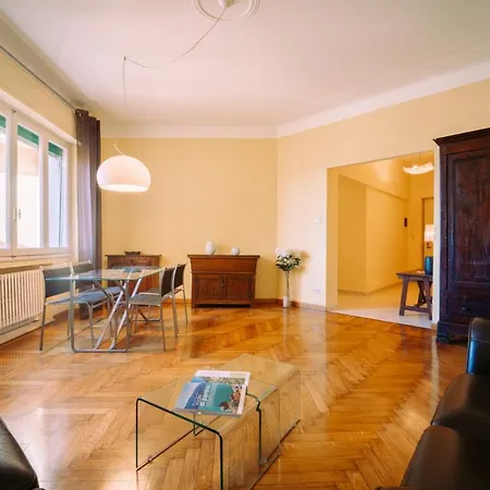 アパート Elegant In The Center By Wonderful Italy *