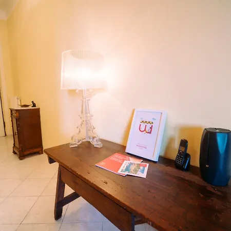 Elegant In The Center By Wonderful Italy Apartament